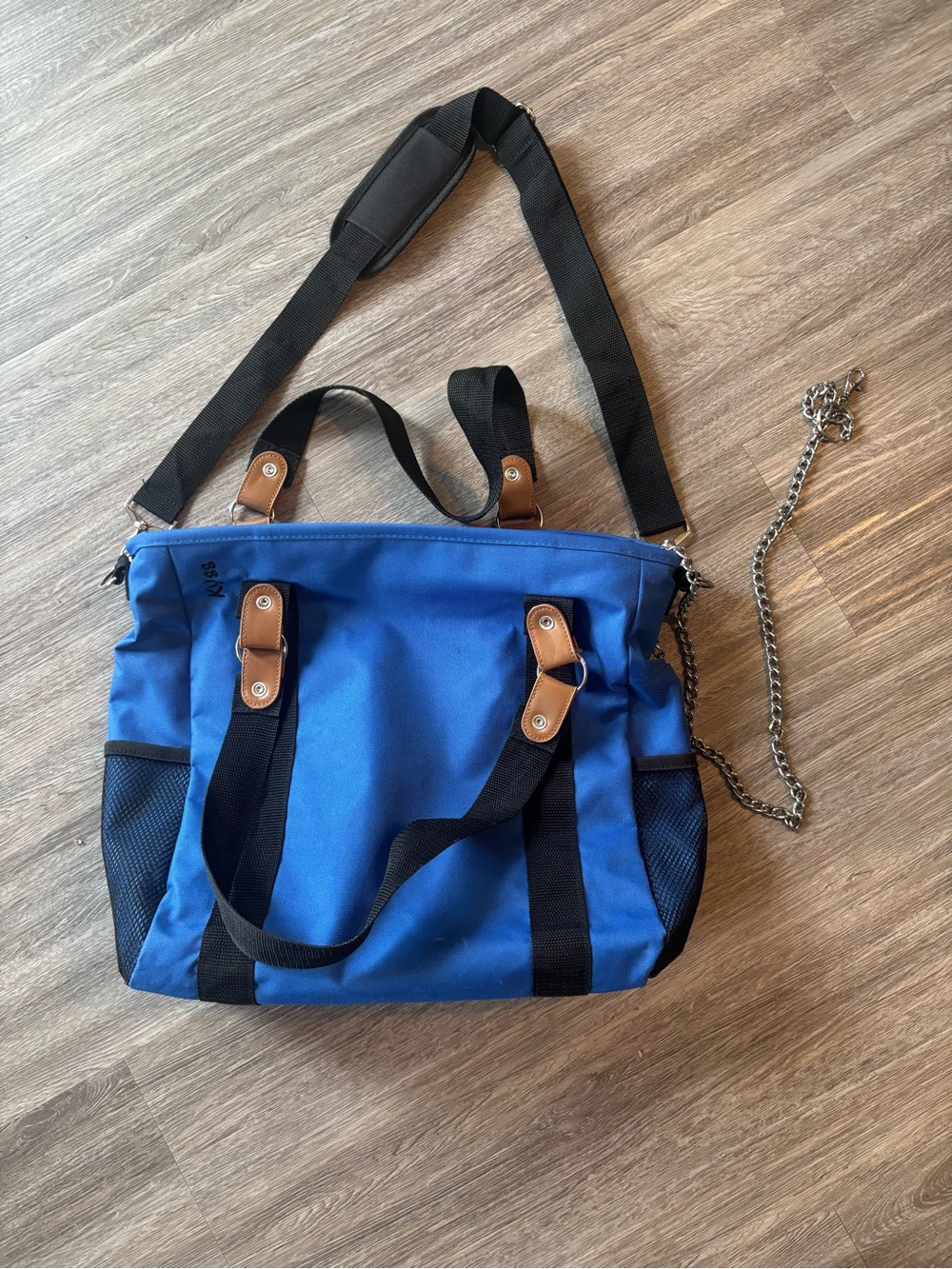 Kyss Secure Locking Travel Tote Bag